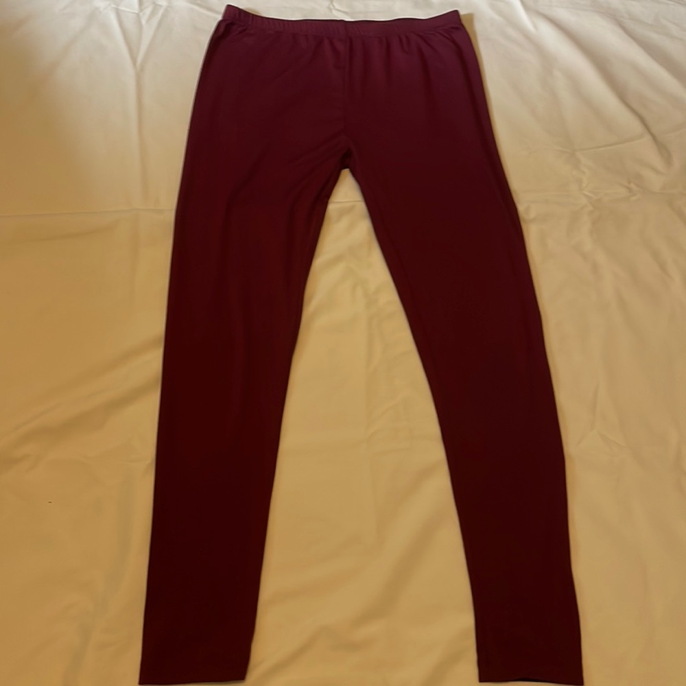 Maroon leggings size M